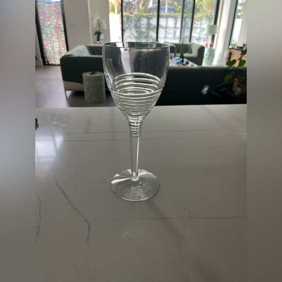 JASPER CONRAD “STRATA” RED WINE GLASS - Picture 2 of 3